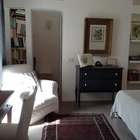 Pietra Rosa Bed & Breakfast *