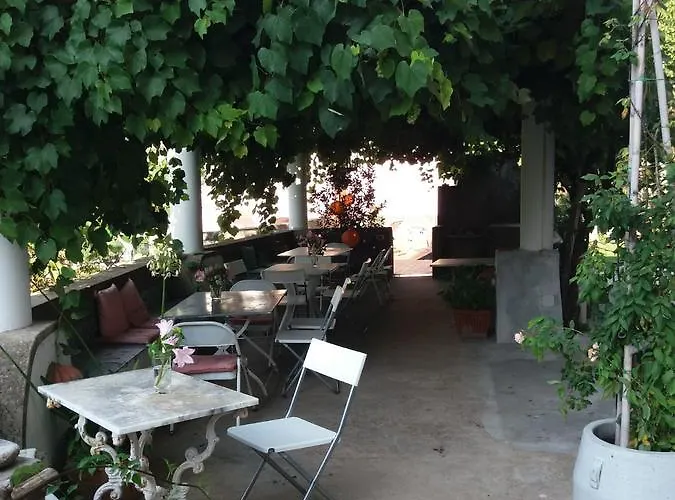 Pietra Rosa 4*
